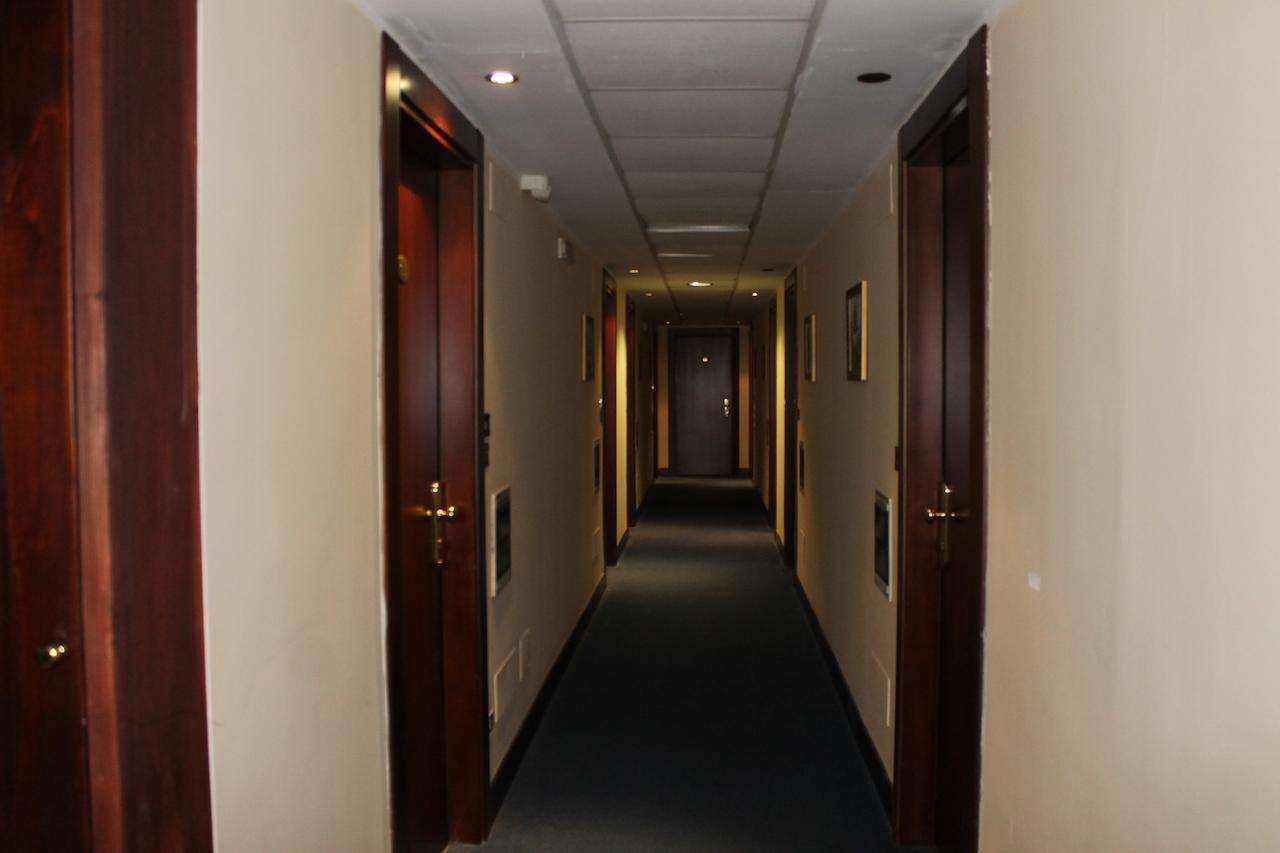 Hotel De La Ville & Centro Congressi Benevento Luaran gambar