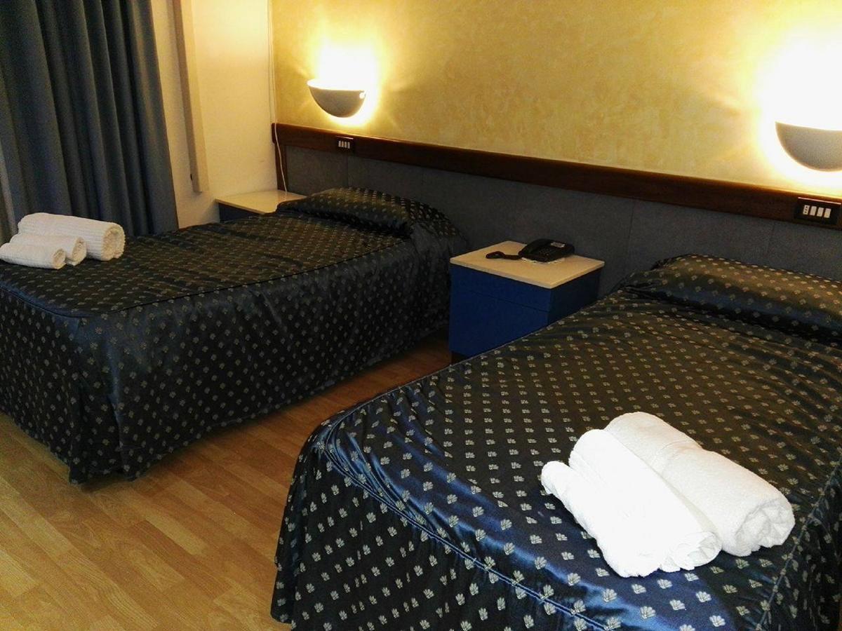 Hotel De La Ville & Centro Congressi Benevento Luaran gambar