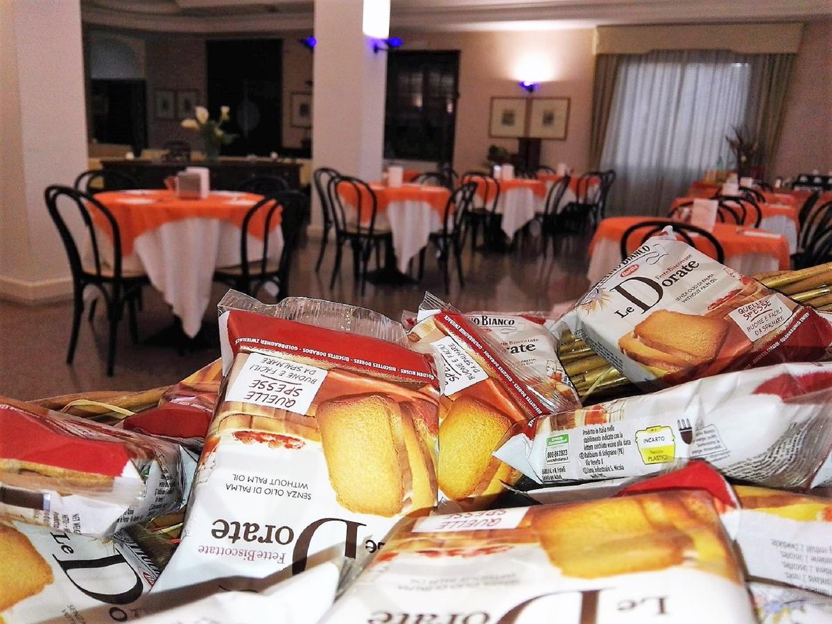 Hotel De La Ville & Centro Congressi Benevento Luaran gambar